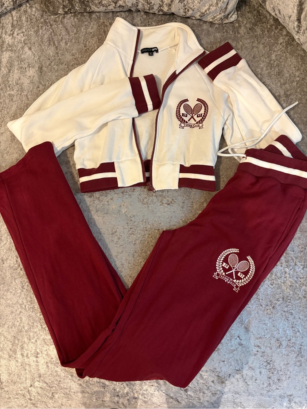 Fashion Nova Women's Maroon and Cream Track Jogger Set